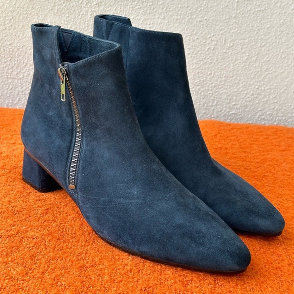 Vaneli Navy Suede Ankle Booties - Picture 1 of 5